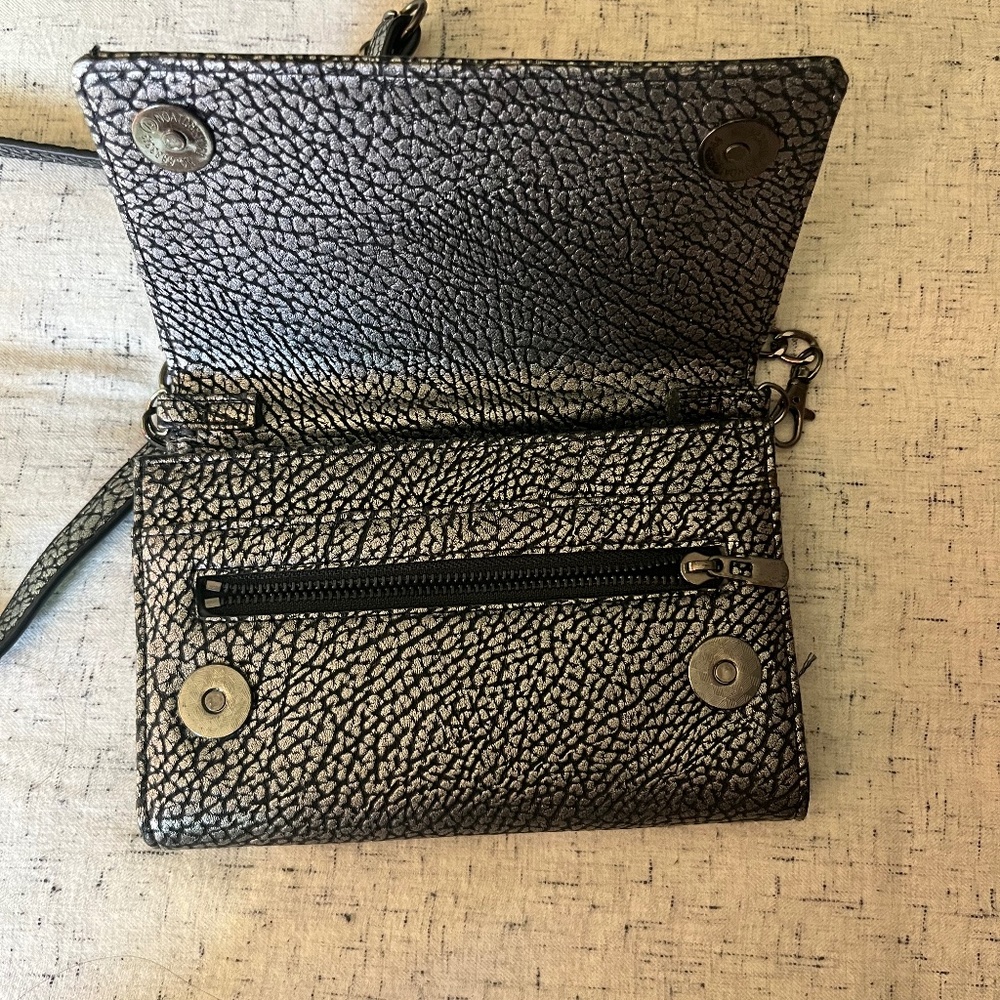 Metallic Purse - Picture 2 of 3